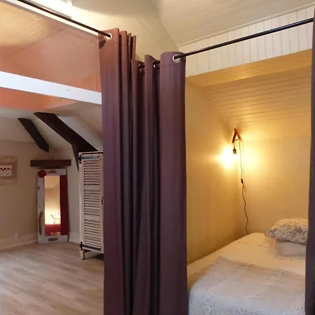 Dom wakacyjny 6 Pers Avec Piscine, Terrasse Et Parc, Ideal Randos Et Detente - Fr-1-489-436 Arfeuilles