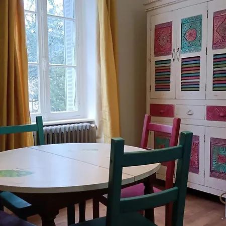 Dom wakacyjny 6 Pers Avec Piscine, Terrasse Et Parc, Ideal Randos Et Detente - Fr-1-489-436 Arfeuilles